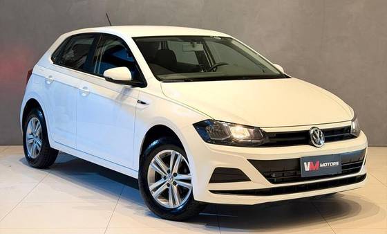 VOLKSWAGEN POLO 1.6 MSI TOTAL FLEX AUTOMÁTICO VOLKSWAGEN POLO 1.6 MSI TOTAL FLEX AUTOMÁTICO